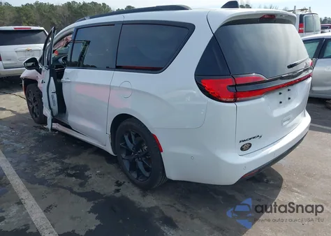 2023 Chrysler Pacifica Touring L из США, поврежденный, VIN 2C4RC1BG8PR629925